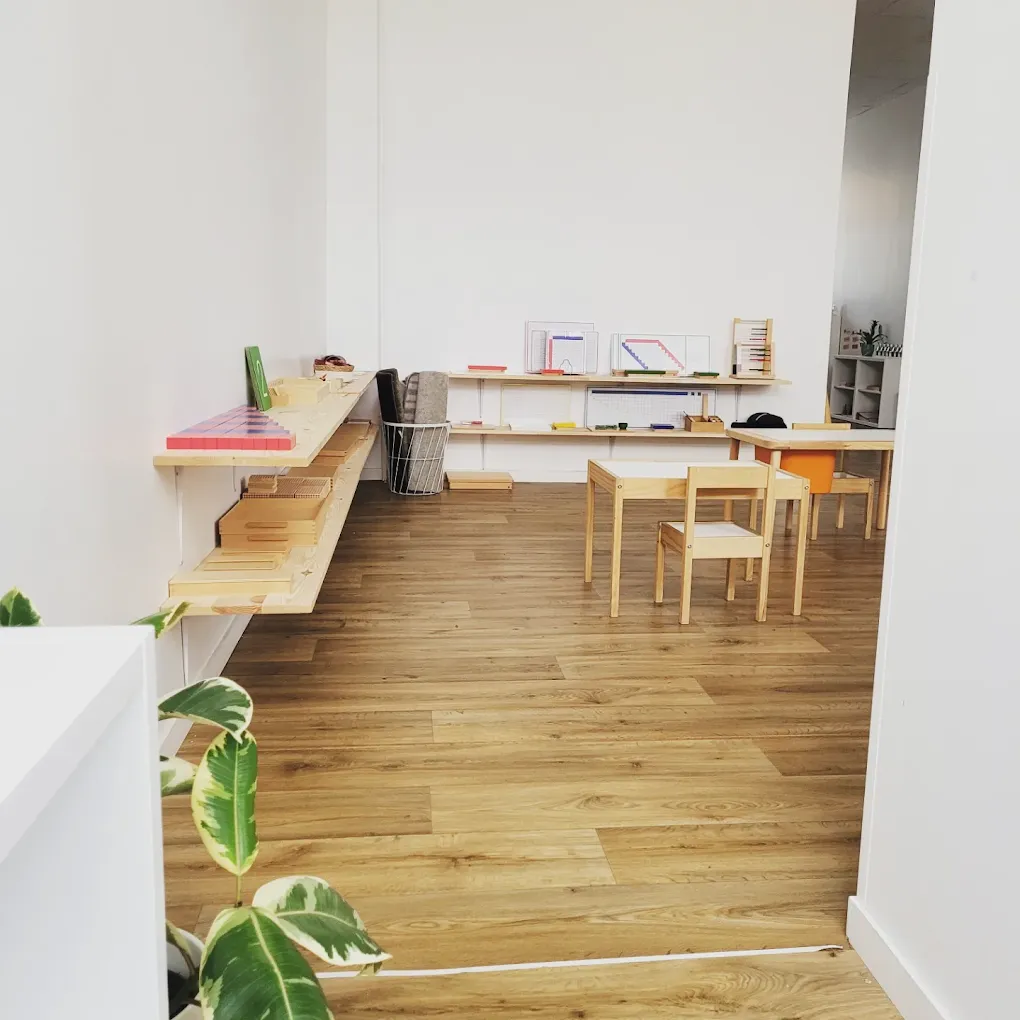 Intérieur de Junior Academy — photo 1